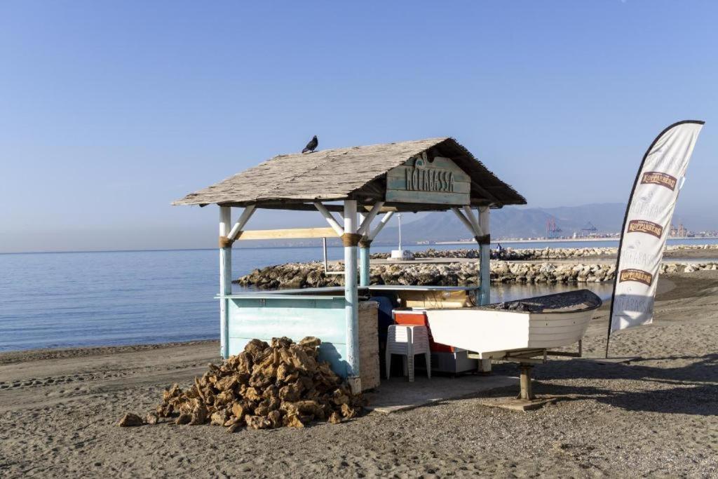 Beach Pedregalejo Малага Екстериор снимка